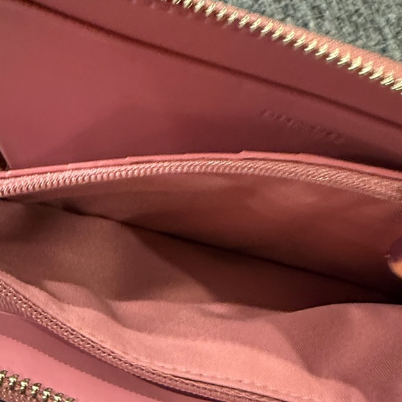 Coach Large Phone Wallet W/ Dandelion - Picture 6 of 7